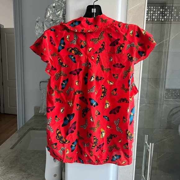 Alice + Olivia Martel Flutter Sleeve Blouse Poppy - Picture 7 of 13